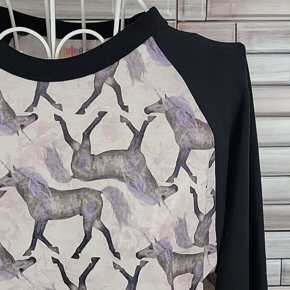LulaRoe unicorn t-shirt Size S  NWT - Picture 4 of 12